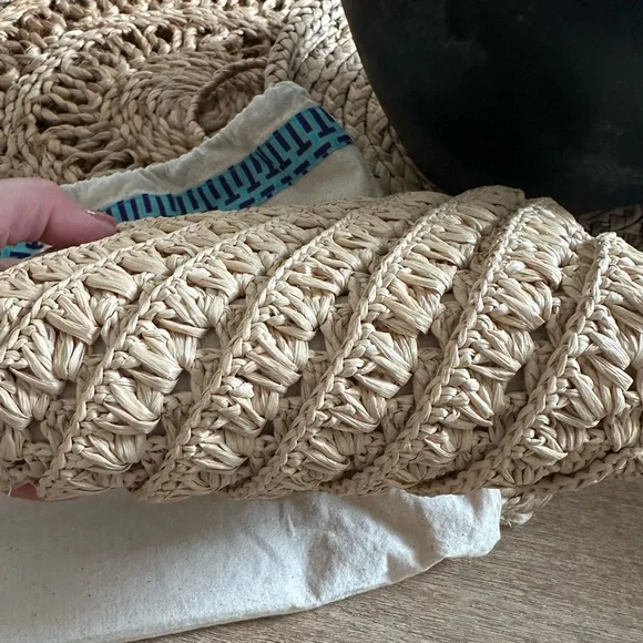 Tory Burch Small Convertible Raffia Bag - Picture 6 of 10